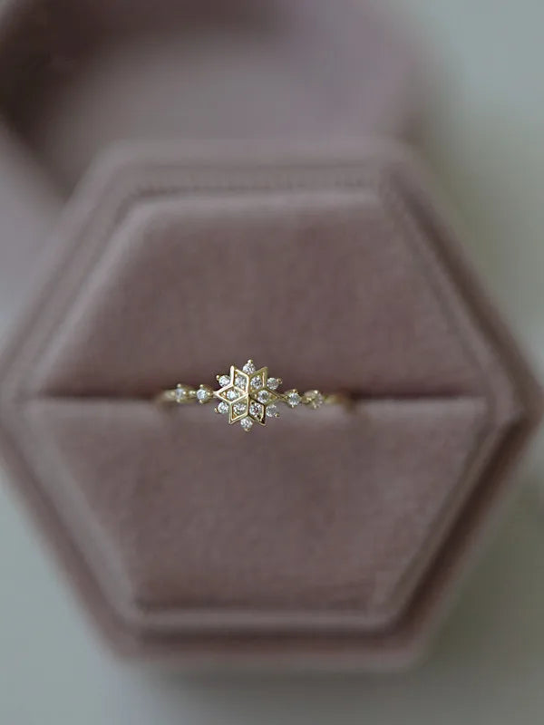 925 Sterling Silver 14k Gold Plated Romantic Snowflake Zircon Ring