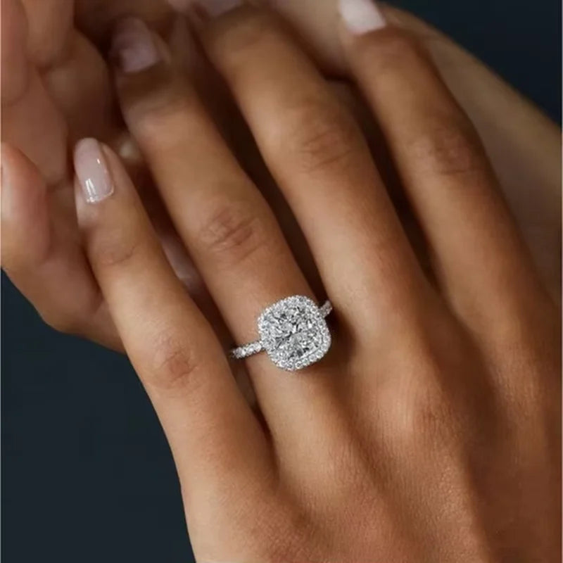 2CT Moissanite Engagement Ring