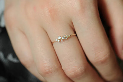 Elegant geometric zircon ring in gold-plated sterling silver, featuring a sparkling, precision-cut stone in a trendy design.