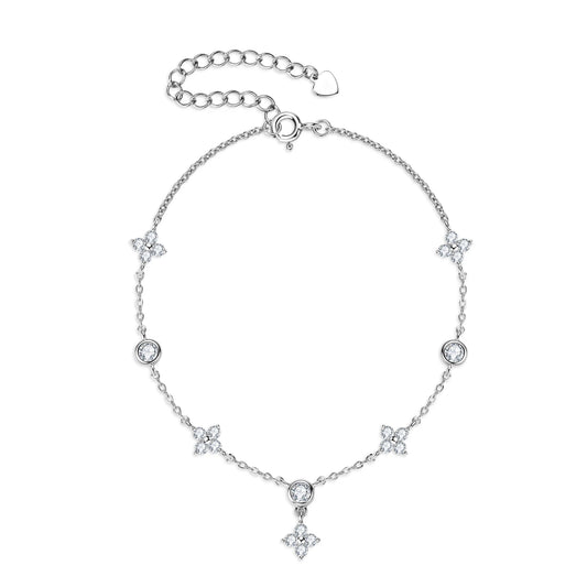 Delicate 925 sterling silver bracelet with sparkling D-colour moissanite stones in a four-leaf flower geometric design.