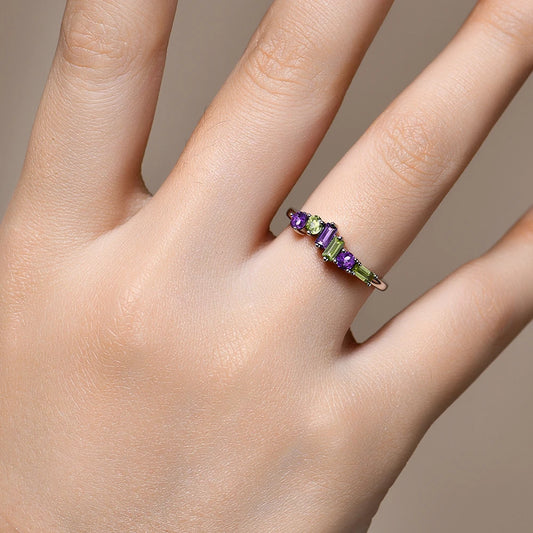925 Sterling Silver CHARMING Natural Peridot & Moissanite Ring