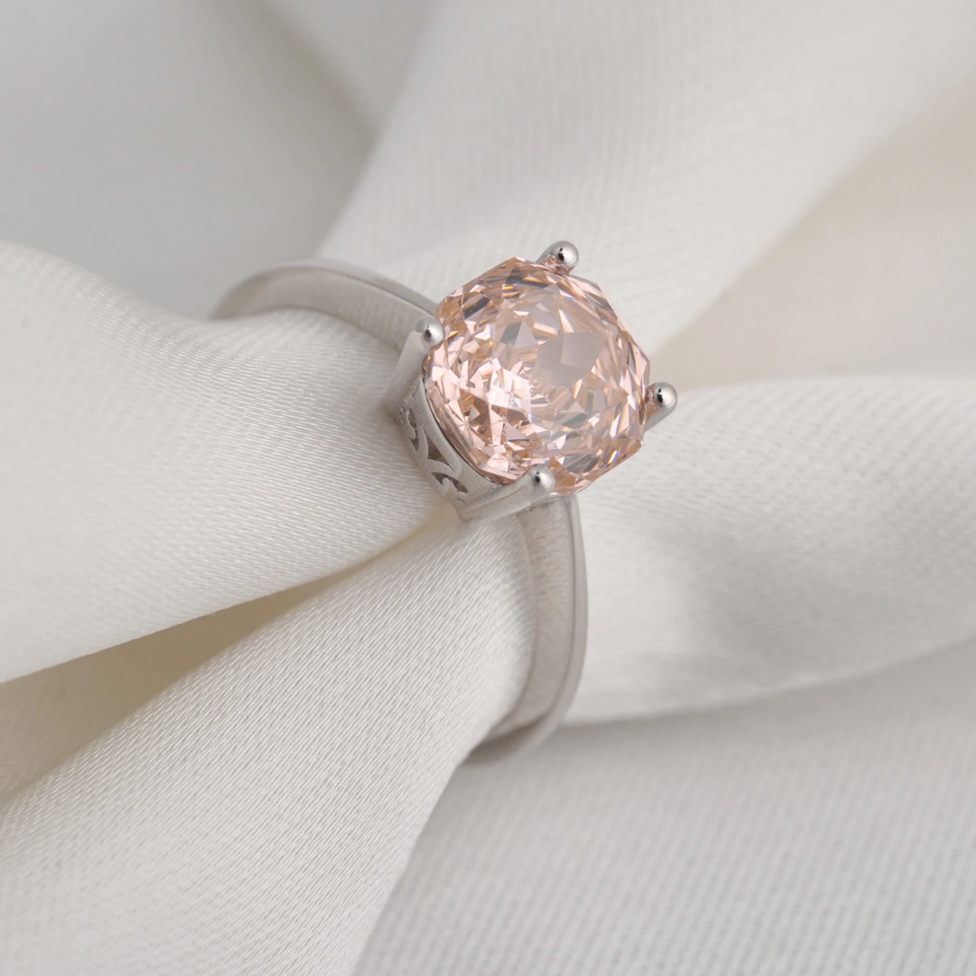 Stunning 2ct octagon rose cut morganite pink cubic zirconia solitaire ring with a sparkling 8mm stone in a white gold-plated setting.